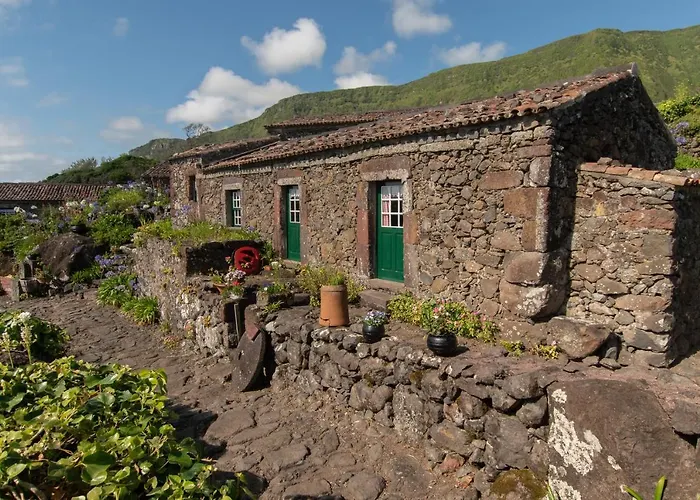 Villa Aldeia Da Cuada *